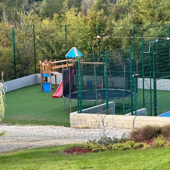 24a1111d-68b2-4360-858c-e7b309b47cfa