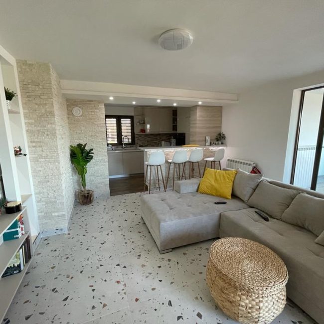 2a01d421-fedb-4c42-92a4-77cb30ff2d46