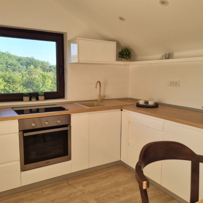 3c5de122-d3b5-4603-aefa-ca15662cb4b9