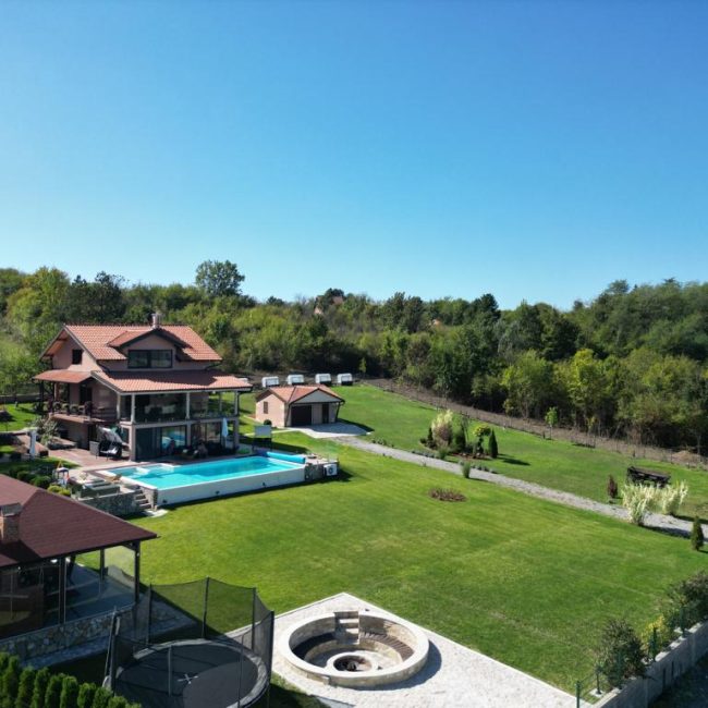 55c0f4ab-7d5f-4895-b68e-c4c5dbe62025