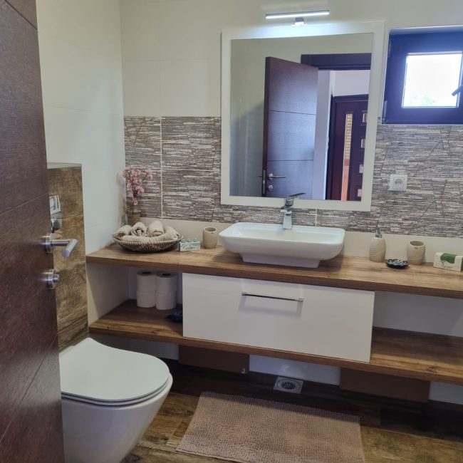 e3221c6a-c040-41c3-bf40-28c4452ec771